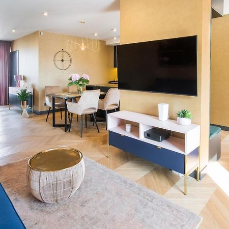 Luksusowy Penthouse Z Jacuzzi I Widokiem Na Morze Daire Gdynia Dış mekan fotoğraf